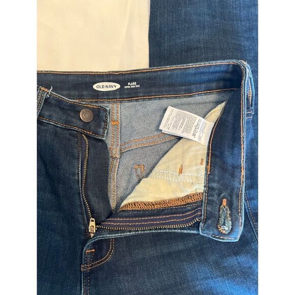 Old Navy Flare Extra High Rise Dark Wash Jeans size 2 - Picture 2 of 4